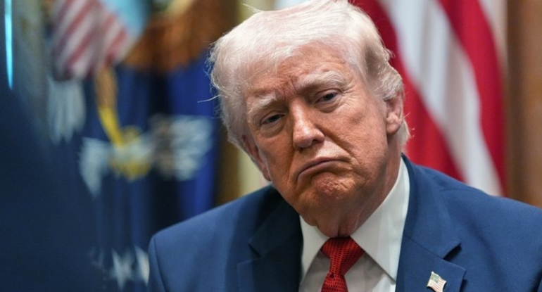 Tramp: “Bomba səsini eşitməyəndə əsəbləşirlər”