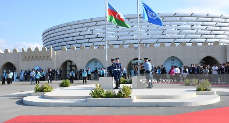 WUF13 Bakıda bayraq endirmə mərasimi ilə başa çatıb – FOTO