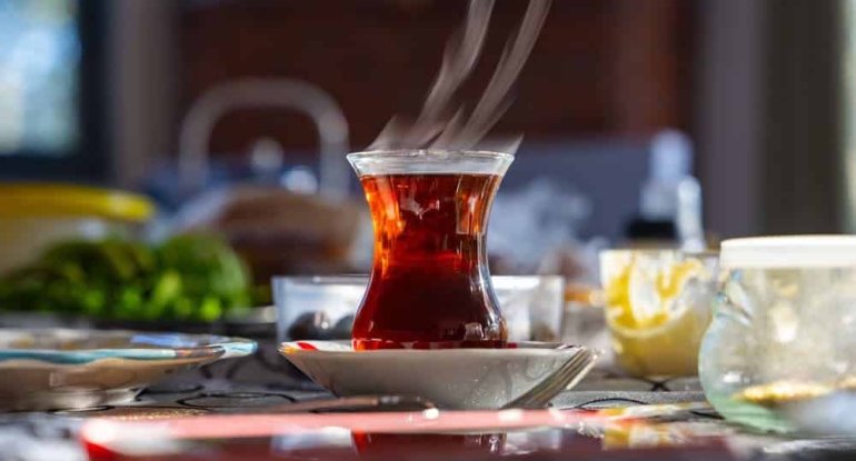 Dünyada əhalisi ən çox çay içən ölkələr açıqlandı – SİYAHI