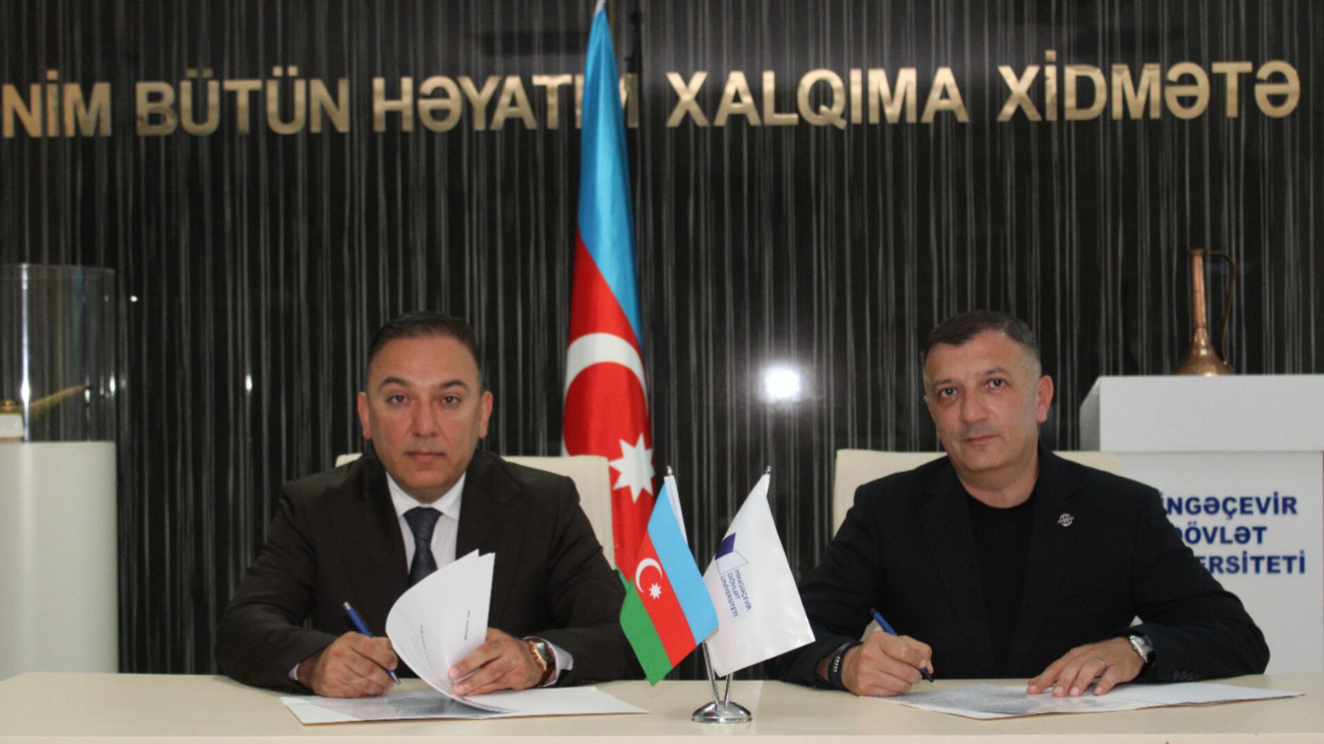 Mingəçevir Dövlət Universiteti ilə “FLEX” MMC arasında əməkdaşlıq memorandumu imzalanıb